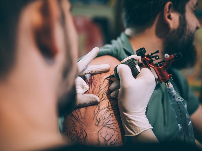 Aplicaciones de simulación de tatuajes